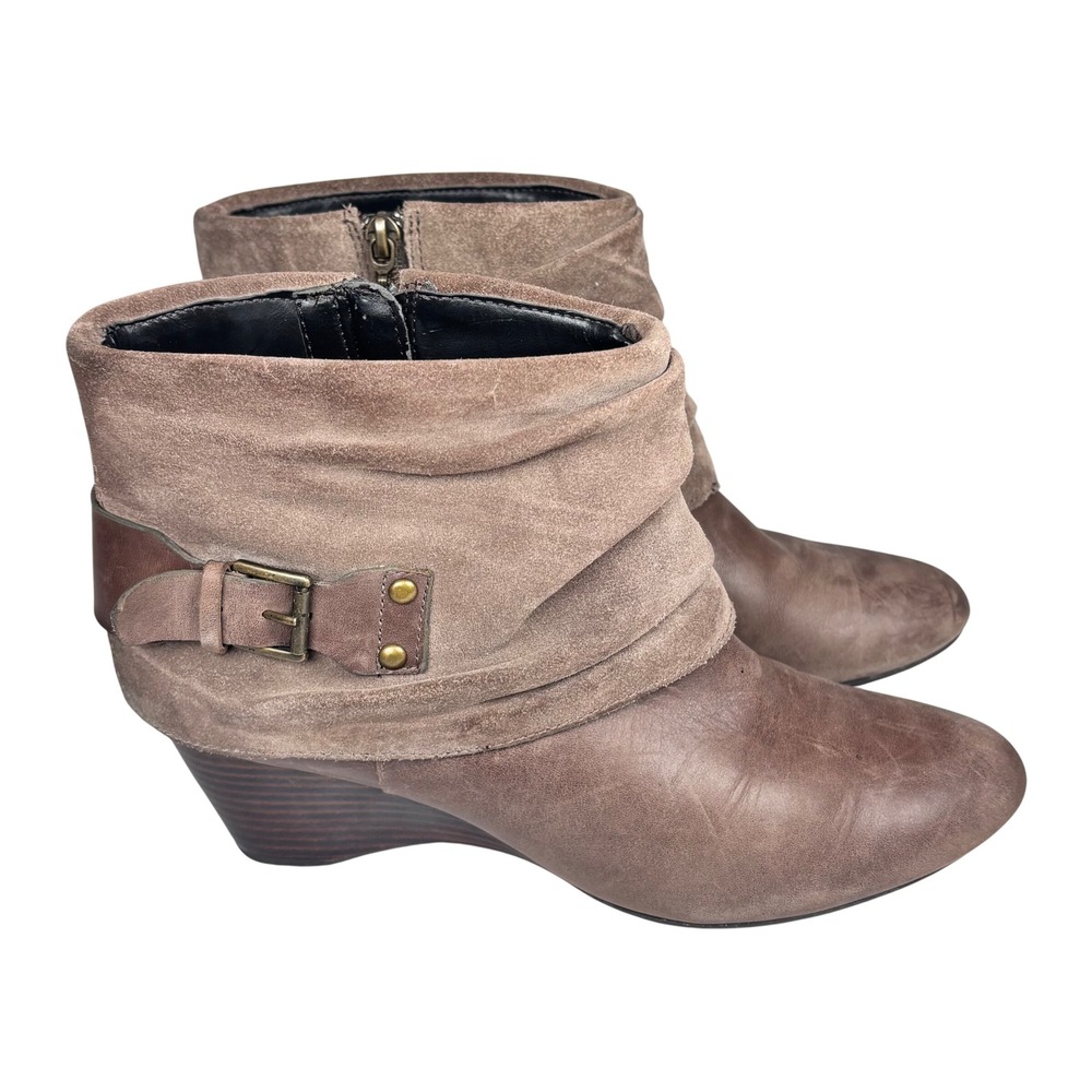Clarks Artisan Ankle Booties Brown Leather Suede Slouchy‎ Buckle Wedge Boots 8 M